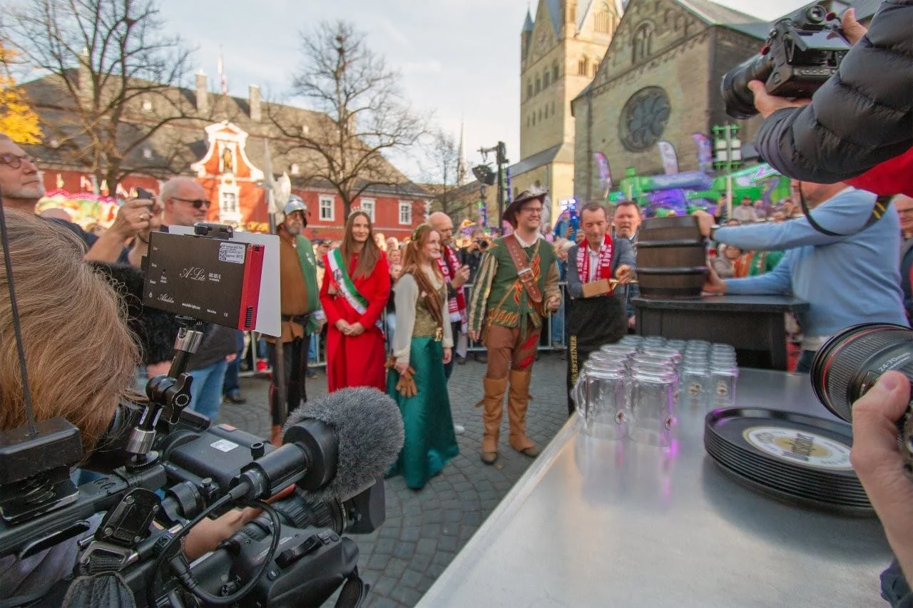Allerheiligenkirmes 2025 19 Fassanstich Eroeffnung