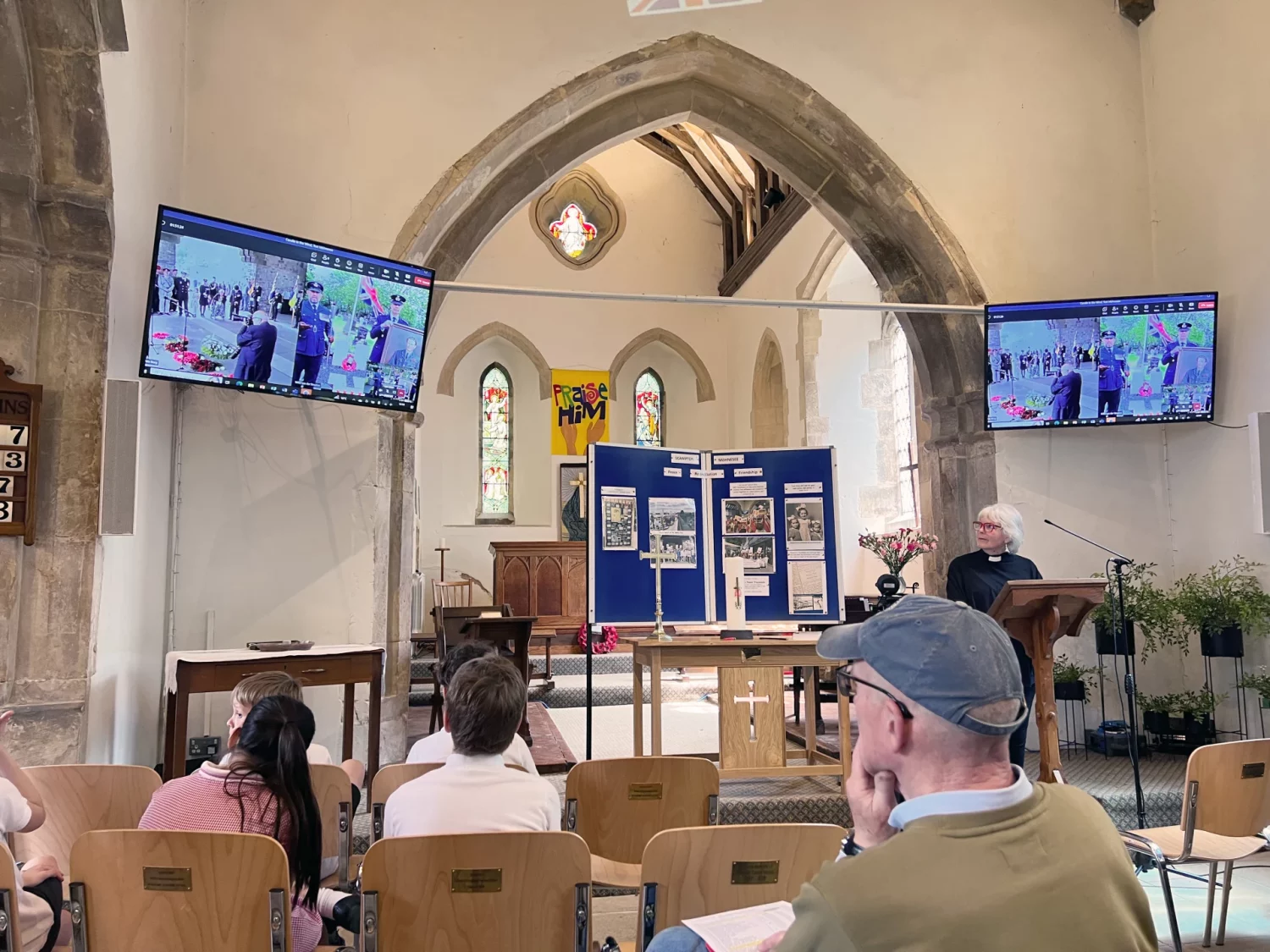 Scampton Freundeskreis Gottesdienst In Scampton Schalte Sperrmauer Holland